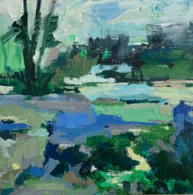 Abstrakte Landschaft mit grünen und blauen Farbtönen, Bäume im Hintergrund.